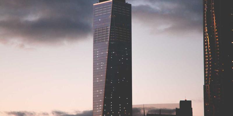 从SCADA到机器人集成：智能制造如何重塑食品饮料行业的未来